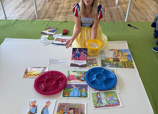 Grafika 41: 05.11.2025 Dzień Postaci z Bajek gr III