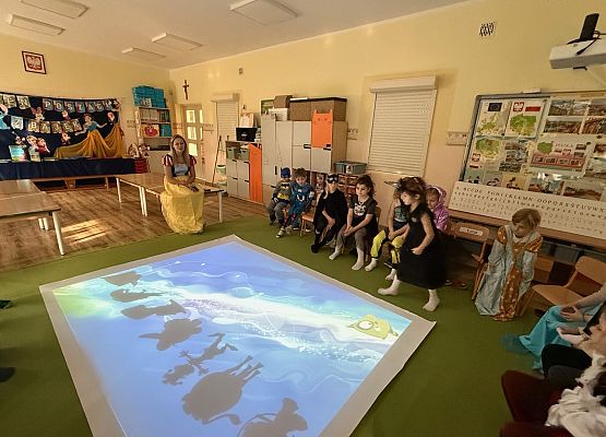 Grafika 56: 05.11.2025 Dzień Postaci z Bajek gr III