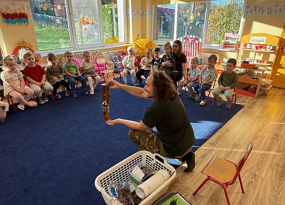 Grafika 2: 06.11.2025 Zajęcia Edukacyjne nt."Przygotowanie zwierząt do zimy"