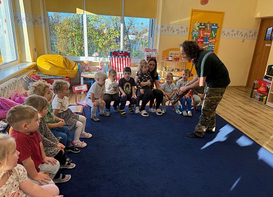 Grafika 7: 06.11.2025 Zajęcia Edukacyjne nt."Przygotowanie zwierząt do zimy"