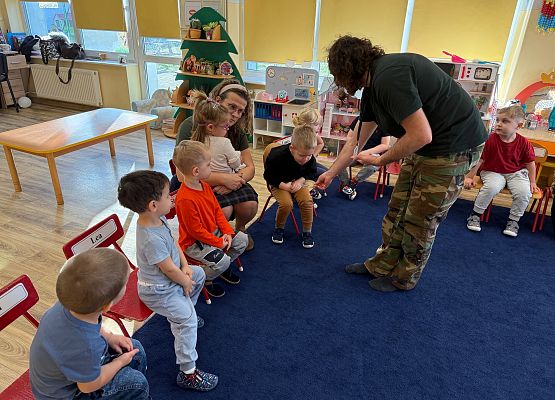 Grafika 14: 06.11.2025 Zajęcia Edukacyjne nt."Przygotowanie zwierząt do zimy"