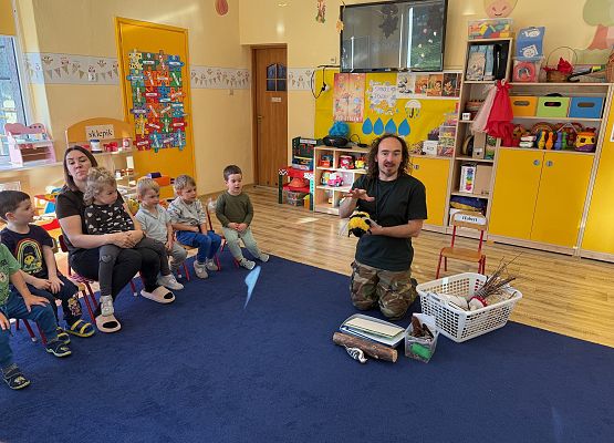 Grafika 21: 06.11.2025 Zajęcia Edukacyjne nt."Przygotowanie zwierząt do zimy"