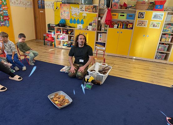 Grafika 28: 06.11.2025 Zajęcia Edukacyjne nt."Przygotowanie zwierząt do zimy"