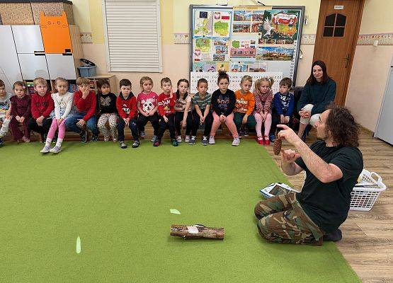 Grafika 39: 06.11.2025 Zajęcia Edukacyjne nt."Przygotowanie zwierząt do zimy"