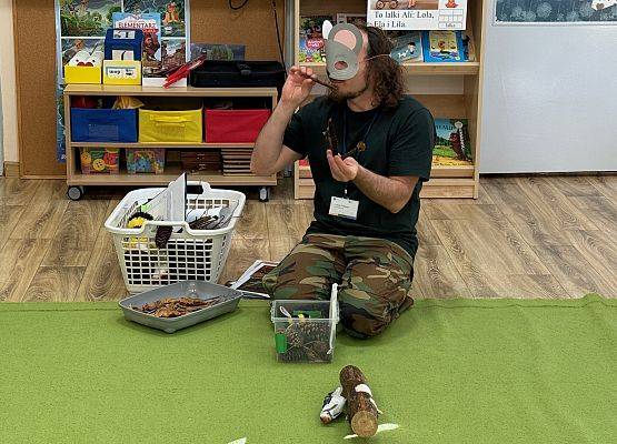 Grafika 40: 06.11.2025 Zajęcia Edukacyjne nt."Przygotowanie zwierząt do zimy"