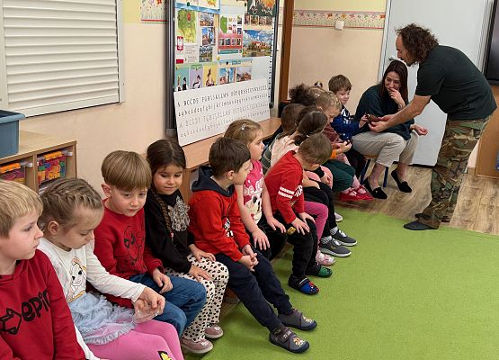 Grafika 42: 06.11.2025 Zajęcia Edukacyjne nt."Przygotowanie zwierząt do zimy"