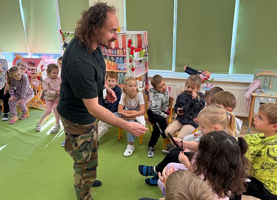 Grafika 47: 06.11.2025 Zajęcia Edukacyjne nt."Przygotowanie zwierząt do zimy"