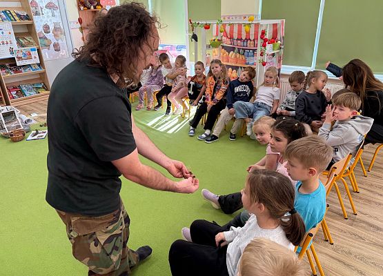 Grafika 59: 06.11.2025 Zajęcia Edukacyjne nt."Przygotowanie zwierząt do zimy"