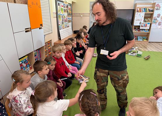 Grafika 61: 06.11.2025 Zajęcia Edukacyjne nt."Przygotowanie zwierząt do zimy"