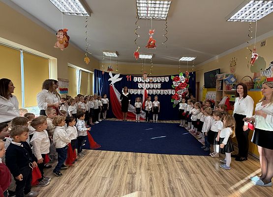 Grafika 11: 07.11.2025 11 listopada Narodowe Świeto Niepodległości