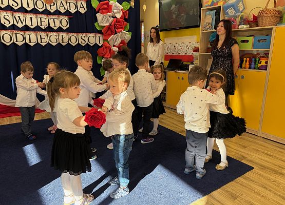 Grafika 42: 07.11.2025 11 listopada Narodowe Świeto Niepodległości