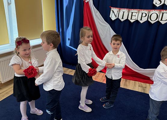 Grafika 43: 07.11.2025 11 listopada Narodowe Świeto Niepodległości