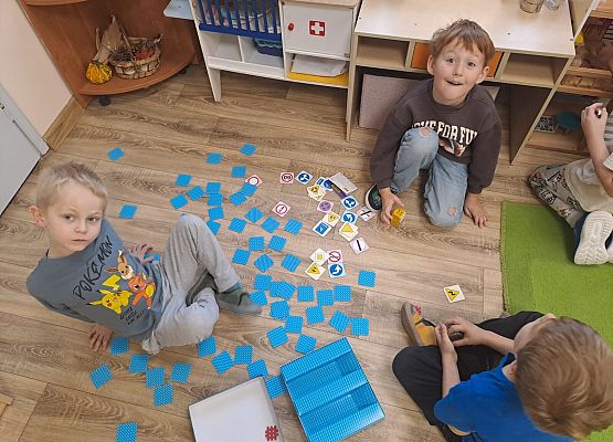 Grafika 3: Program Grantowy "Drogowskaz" - gry edukacyjne dla naszego przedszkola.