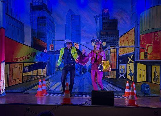 Grafika 1: 18.11.2025 Przedstawienie pt." Miejska dżungla" w Gokis Wicko