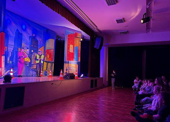 Grafika 6: 18.11.2025 Przedstawienie pt." Miejska dżungla" w Gokis Wicko