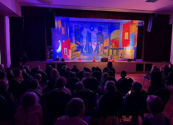 Grafika 14: 18.11.2025 Przedstawienie pt." Miejska dżungla" w Gokis Wicko