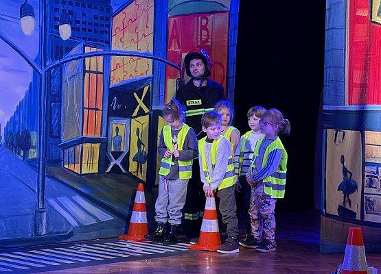 Grafika 25: 18.11.2025 Przedstawienie pt." Miejska dżungla" w Gokis Wicko