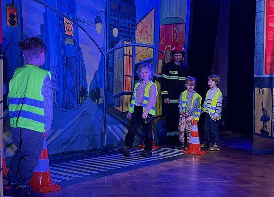 Grafika 28: 18.11.2025 Przedstawienie pt." Miejska dżungla" w Gokis Wicko