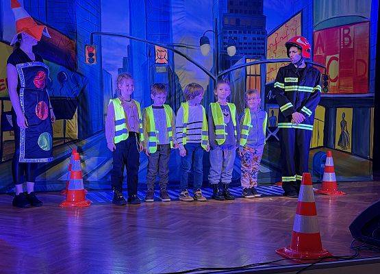 Grafika 31: 18.11.2025 Przedstawienie pt." Miejska dżungla" w Gokis Wicko