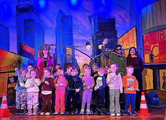 Grafika 40: 18.11.2025 Przedstawienie pt." Miejska dżungla" w Gokis Wicko