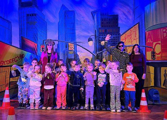 Grafika 41: 18.11.2025 Przedstawienie pt." Miejska dżungla" w Gokis Wicko