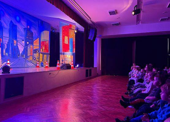 Grafika 63: 18.11.2025 Przedstawienie pt." Miejska dżungla" w Gokis Wicko