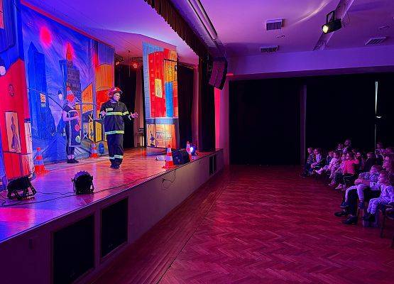 Grafika 50: 18.11.2025 Przedstawienie pt." Miejska dżungla" w Gokis Wicko