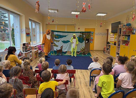 Grafika 8: 20.11.2025 Przedstawienie pt. "Dzień w którym Felek zgubił uśmiech"