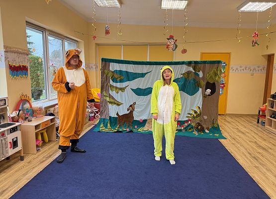 Grafika 9: 20.11.2025 Przedstawienie pt. "Dzień w którym Felek zgubił uśmiech"