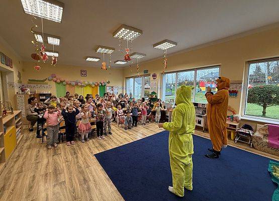 Grafika 12: 20.11.2025 Przedstawienie pt. "Dzień w którym Felek zgubił uśmiech"