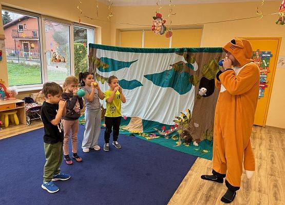 Grafika 17: 20.11.2025 Przedstawienie pt. "Dzień w którym Felek zgubił uśmiech"