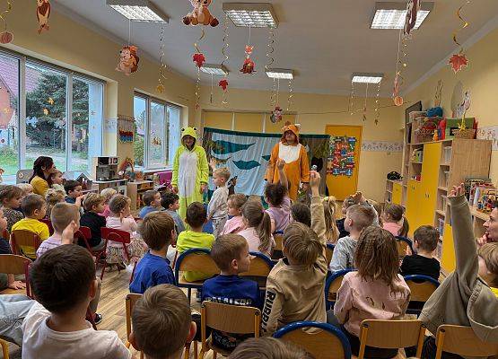 Grafika 22: 20.11.2025 Przedstawienie pt. "Dzień w którym Felek zgubił uśmiech"