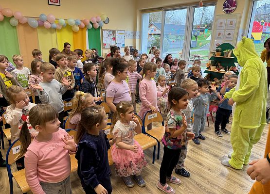 Grafika 24: 20.11.2025 Przedstawienie pt. "Dzień w którym Felek zgubił uśmiech"