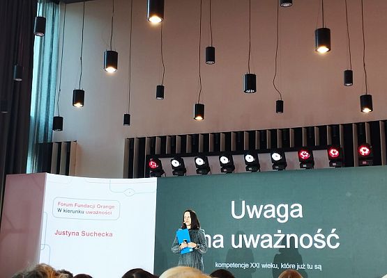 Grafika 16: Forum Fundacji Orange ,, W kierunku uważności"