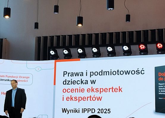 Grafika 19: Forum Fundacji Orange ,, W kierunku uważności"