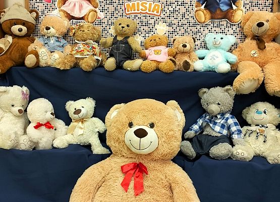 Grafika 2: 25.11.2025  Dzień Pluszowego Misia w naszym przedszkolu