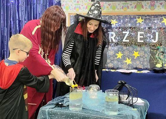 Grafika 12: 28.11.2025 Andrzejki w naszym przedszkolu