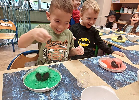 Grafika 25: 28.11.2025 Andrzejki w naszym przedszkolu