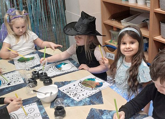 Grafika 36: 28.11.2025 Andrzejki w naszym przedszkolu