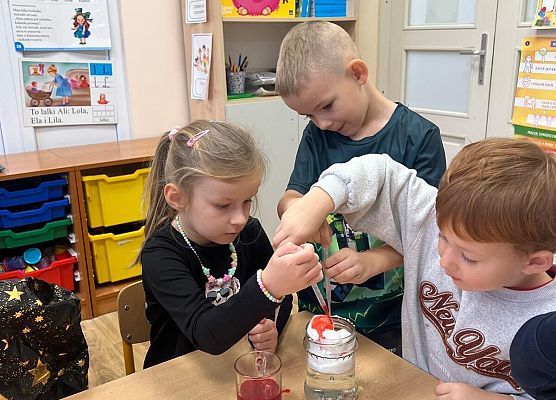 Grafika 51: 28.11.2025 Andrzejki w naszym przedszkolu