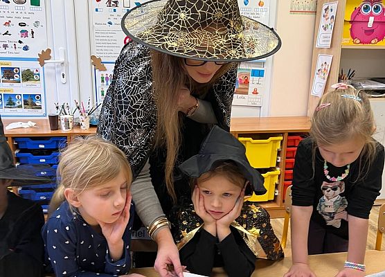 Grafika 63: 28.11.2025 Andrzejki w naszym przedszkolu