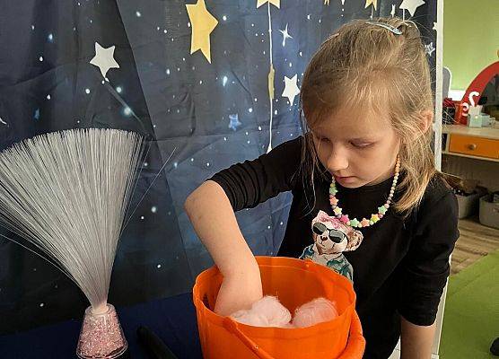 Grafika 69: 28.11.2025 Andrzejki w naszym przedszkolu