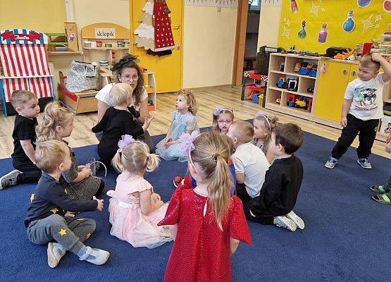 Grafika 71: 28.11.2025 Andrzejki w naszym przedszkolu