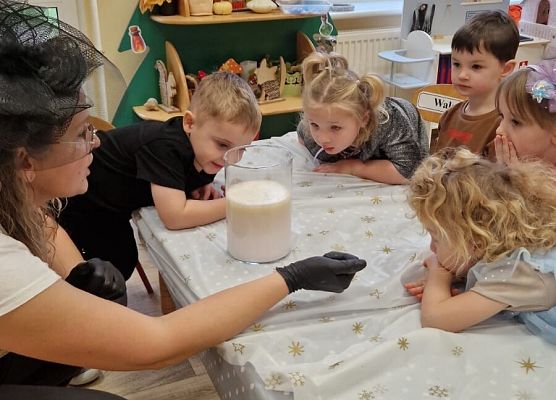 Grafika 79: 28.11.2025 Andrzejki w naszym przedszkolu