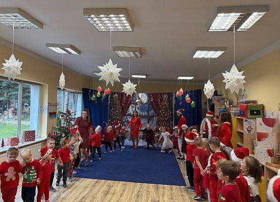Grafika 6: Zabawa mikołajkowa i spotkanie z Mikołajem w naszym przedszkolu!