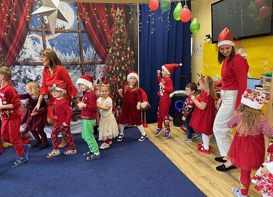 Grafika 32: Zabawa mikołajkowa i spotkanie z Mikołajem w naszym przedszkolu!