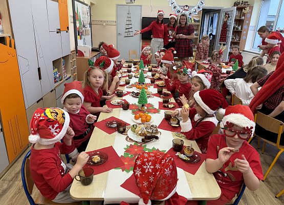 Grafika 113: Zabawa mikołajkowa i spotkanie z Mikołajem w naszym przedszkolu!