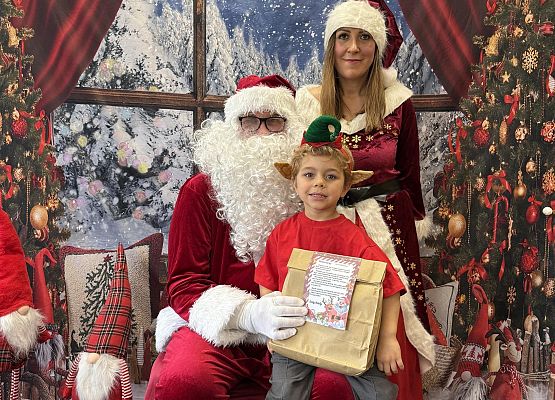 Grafika 8: Mikołajkowa sesja fotograficzna!