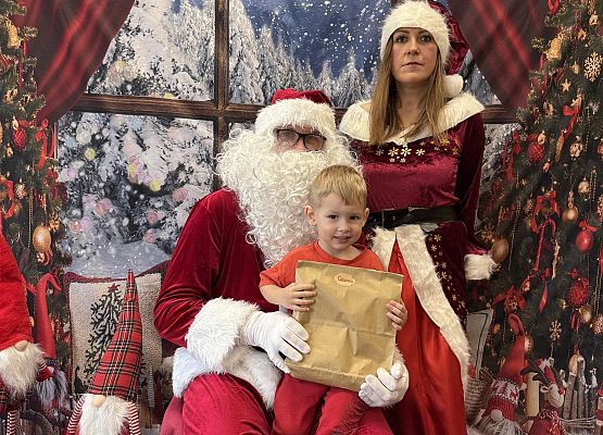 Grafika 10: Mikołajkowa sesja fotograficzna!