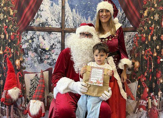 Grafika 12: Mikołajkowa sesja fotograficzna!